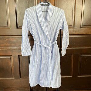 Latuza Seersucker Robe Size M Medium Unisex Belted Pockets Shawl Collar Cotton